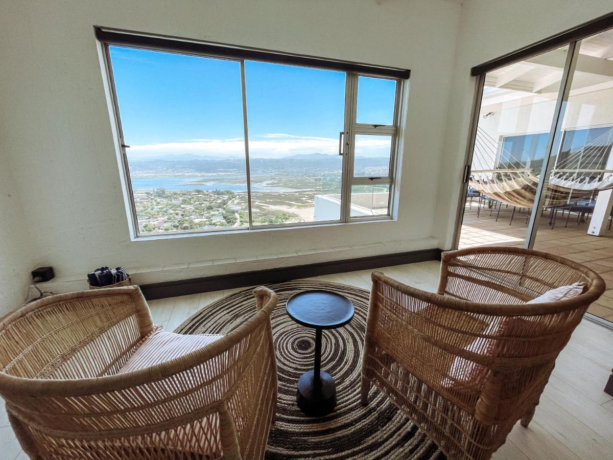 The White House Apartment Knysna Exterior photo