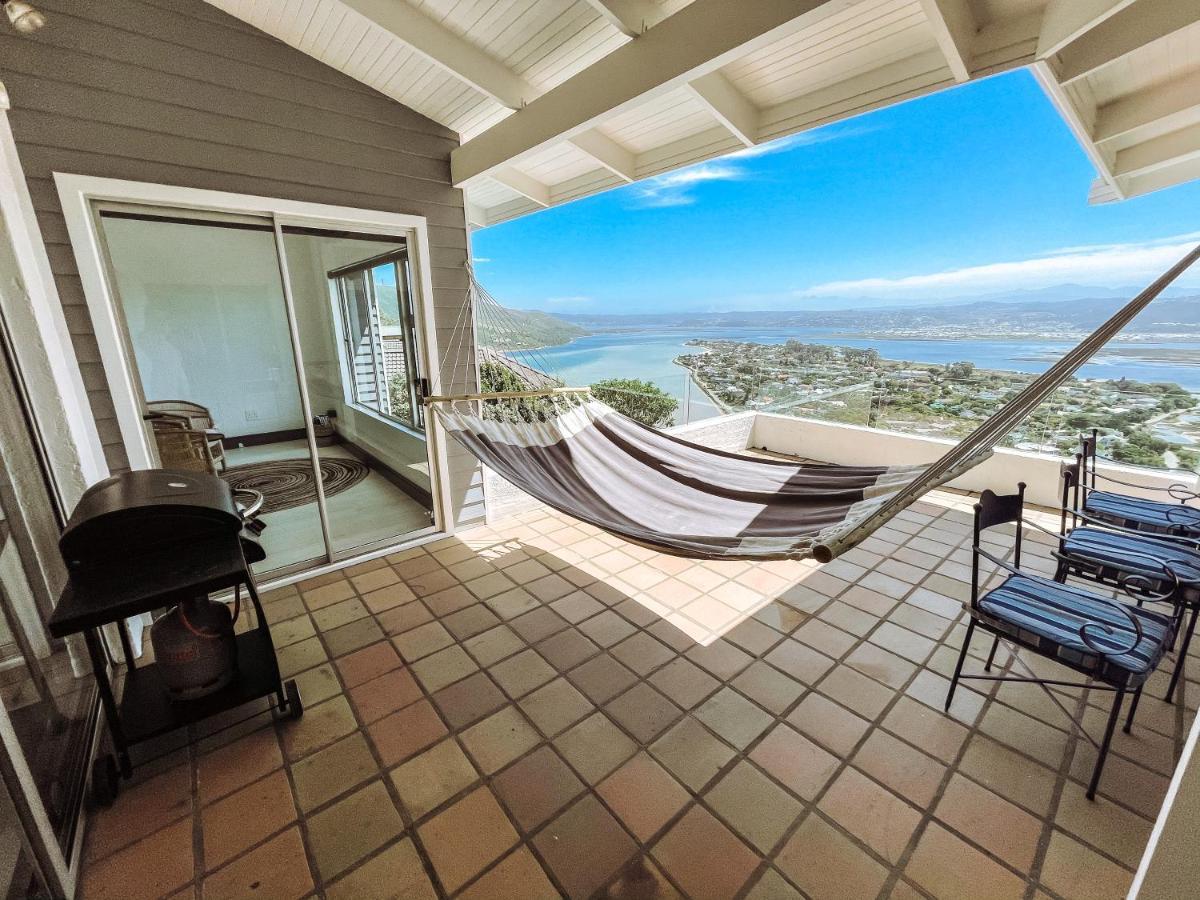 The White House Apartment Knysna Exterior photo